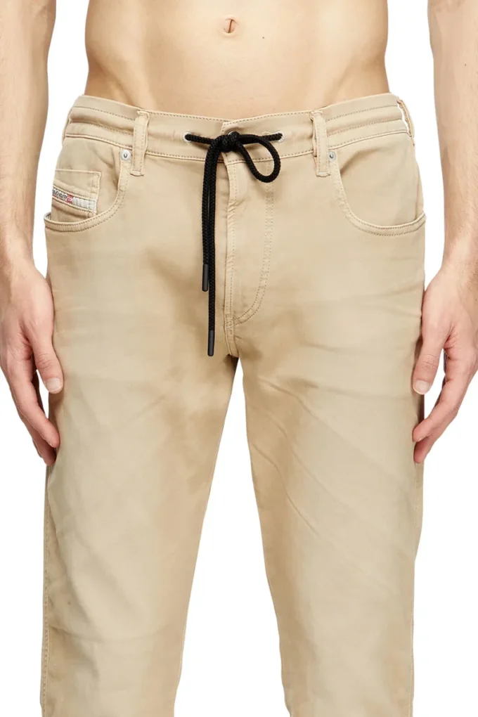 slim 2062 D-Strukt JoggJeans® 0670m Găsește cel mai apropiat magazin slim 2062 D-Strukt JoggJeans® 0670m Găsește cel mai apropiat magazin