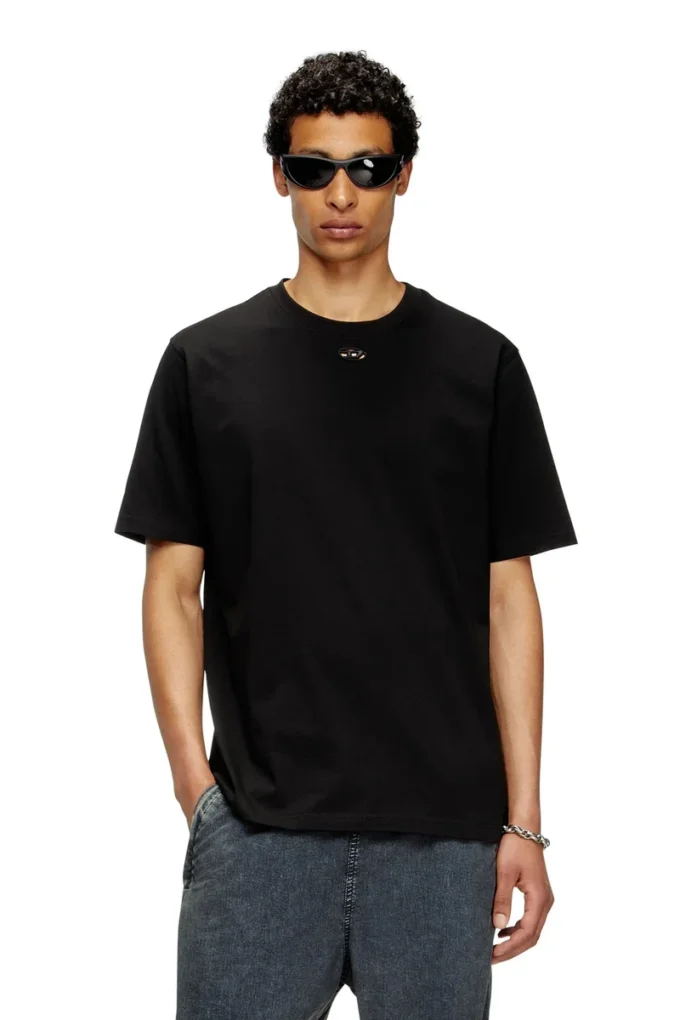 t-adjust-marey Tricou cu decupaj oval D