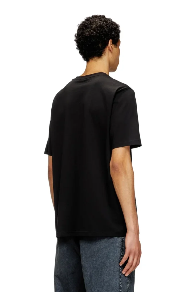 t-adjust-marey Tricou cu decupaj oval D