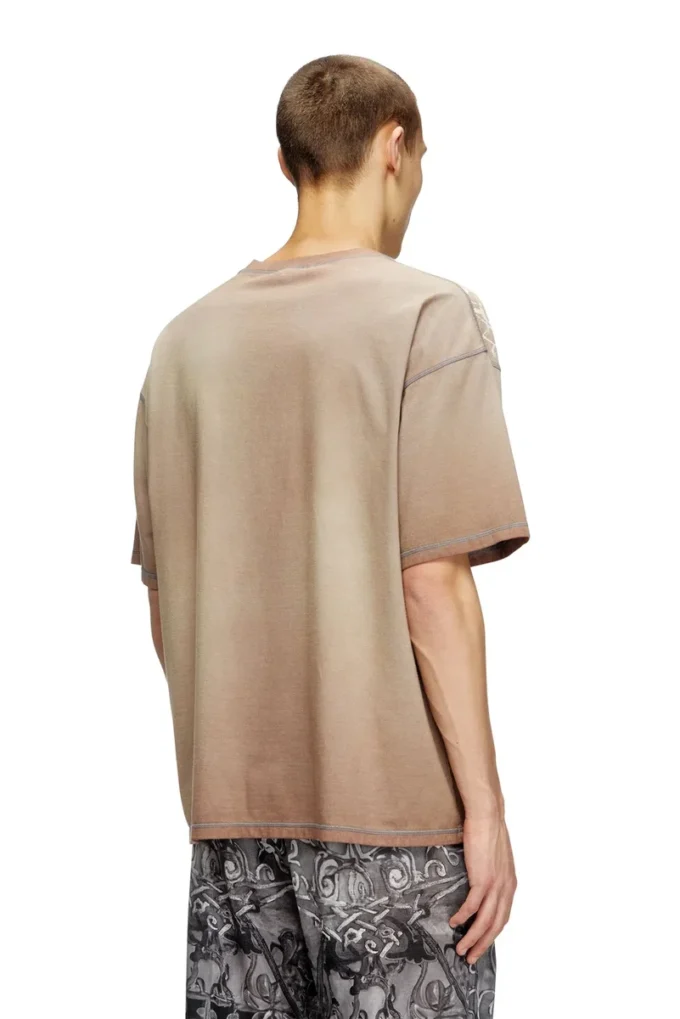 t-boxt-t13 Tricou cu imprimeu medieval în tonuri t-boxt-t13 Tricou cu imprimeu medieval în tonuri