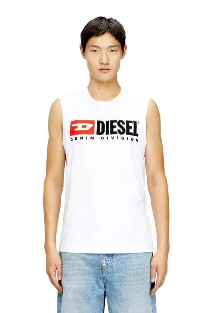 t-isco-div Maiou cu logo imprimat pe piept t-isco-div Maiou cu logo imprimat pe piept