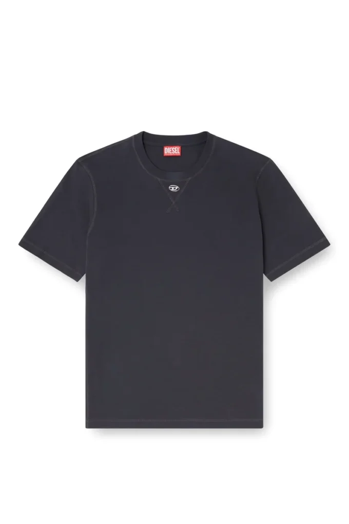 t-madjust-tr Tricou obișnuit cu guler rotund și Oval D