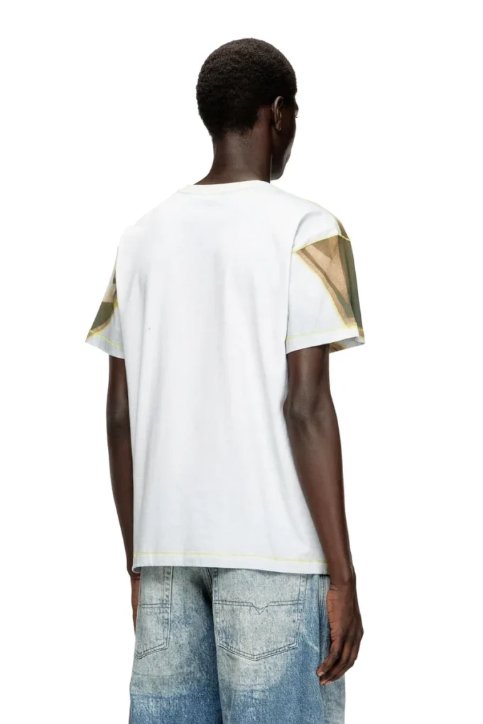 t-norm-show Tricou cu imprimeu graffiti t-norm-show Tricou cu imprimeu graffiti