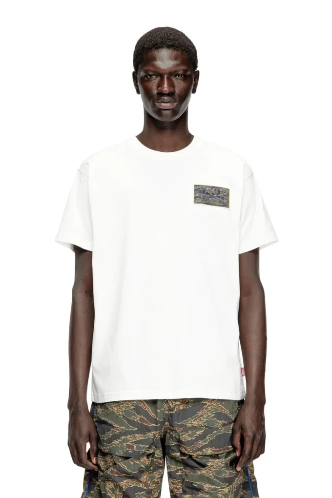t-norm-t3 Tricou cu patch logo camuflaj t-norm-t3 Tricou cu patch logo camuflaj
