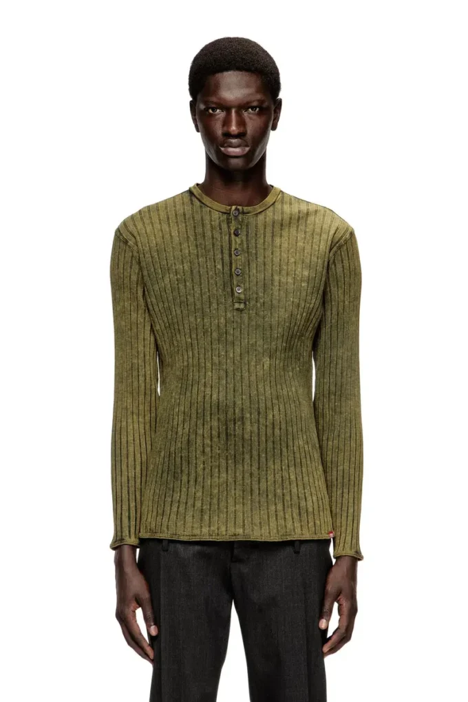 Tricou Henley din tricot cu nervuri largi tratat