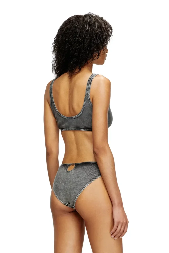 ufpn-d-oval-high-waisted-brief Găsește cel mai apropiat magazin ufpn-d-oval-high-waisted-brief Găsește cel mai apropiat magazin
