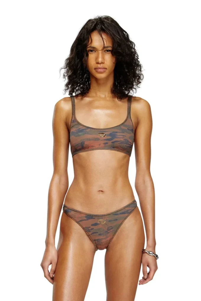 ut-bra-top-utlt Sutien de bikini camuflat cu logo decupat ut-bra-top-utlt Sutien de bikini camuflat cu logo decupat
