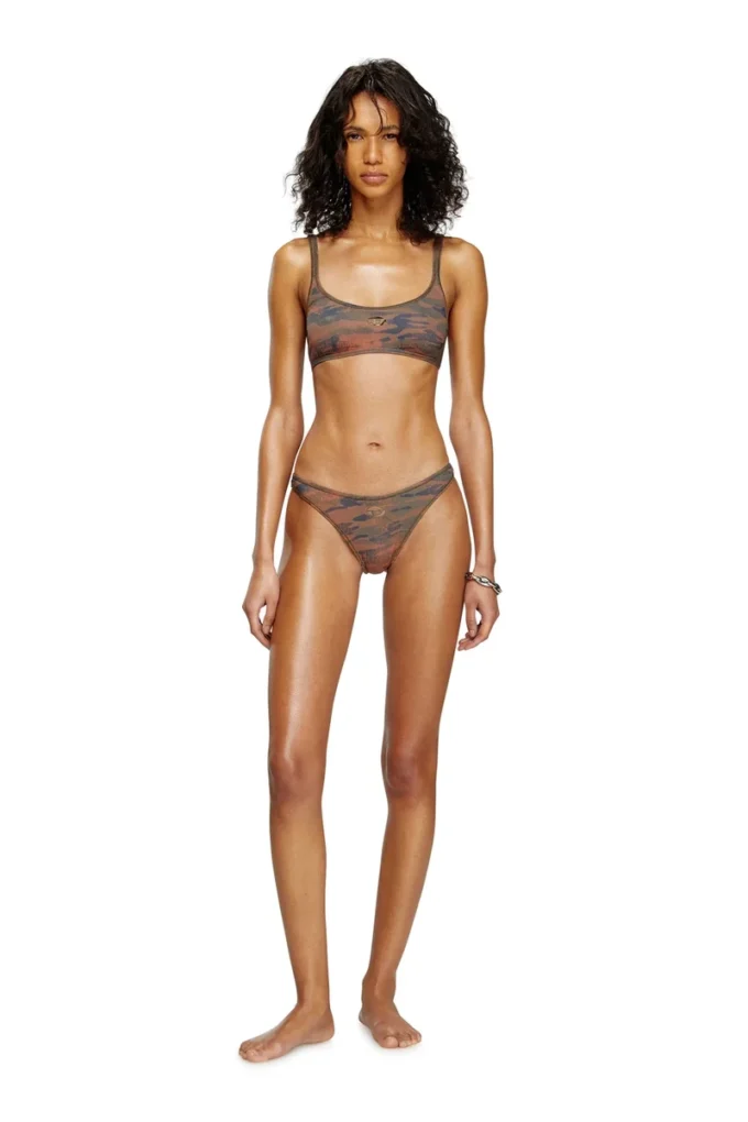 ut-bra-top-utlt Sutien de bikini camuflat cu logo decupat ut-bra-top-utlt Sutien de bikini camuflat cu logo decupat