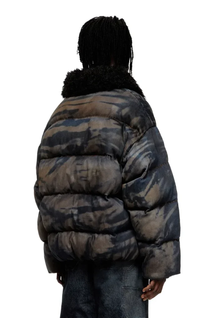 w-johns Jachetă matlasată din denim camuflat cu efect murdar w-johns Jachetă matlasată din denim camuflat cu efect murdar
