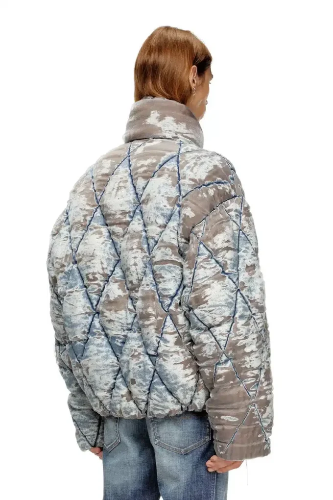 w-kons Jachetă căptușită din denim devoré matlasat în model argyle w-kons Jachetă căptușită din denim devoré matlasat în model argyle