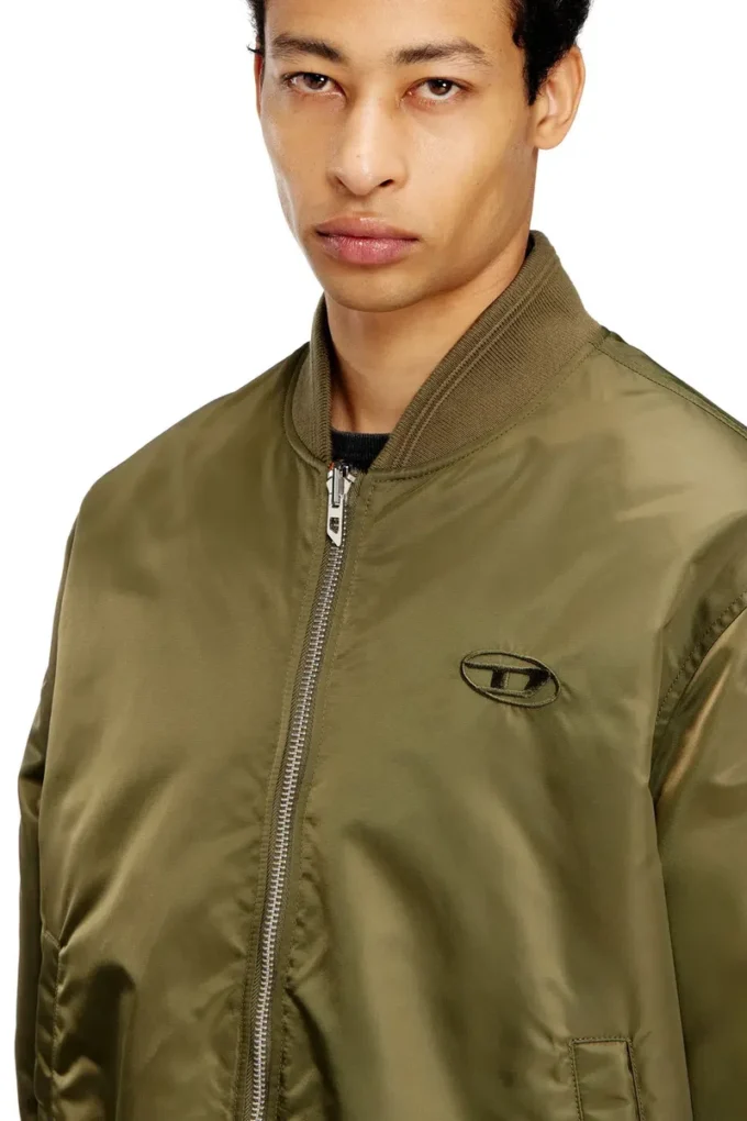 w-type-d1 Jachetă bomber căptușită cu broderie ovală D