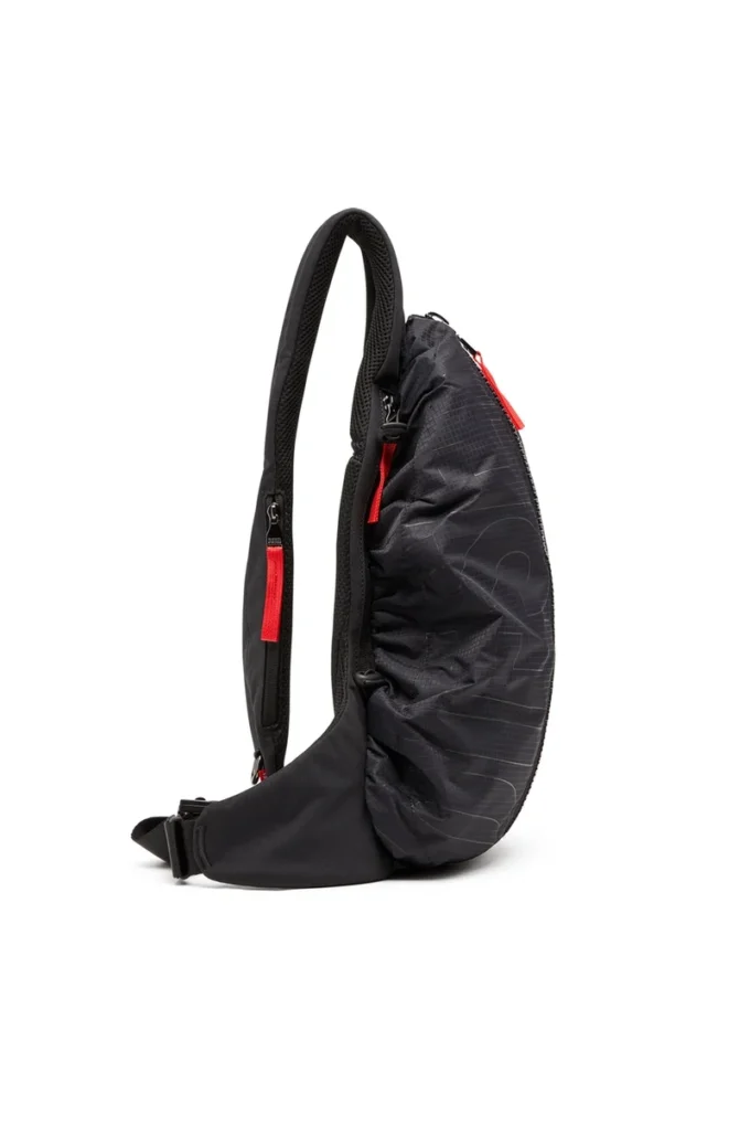 zip-d sling bag x Rucsac Zip-D-Sling din țesătură jacquard în carouri zip-d sling bag x Rucsac Zip-D-Sling din țesătură jacquard în carouri